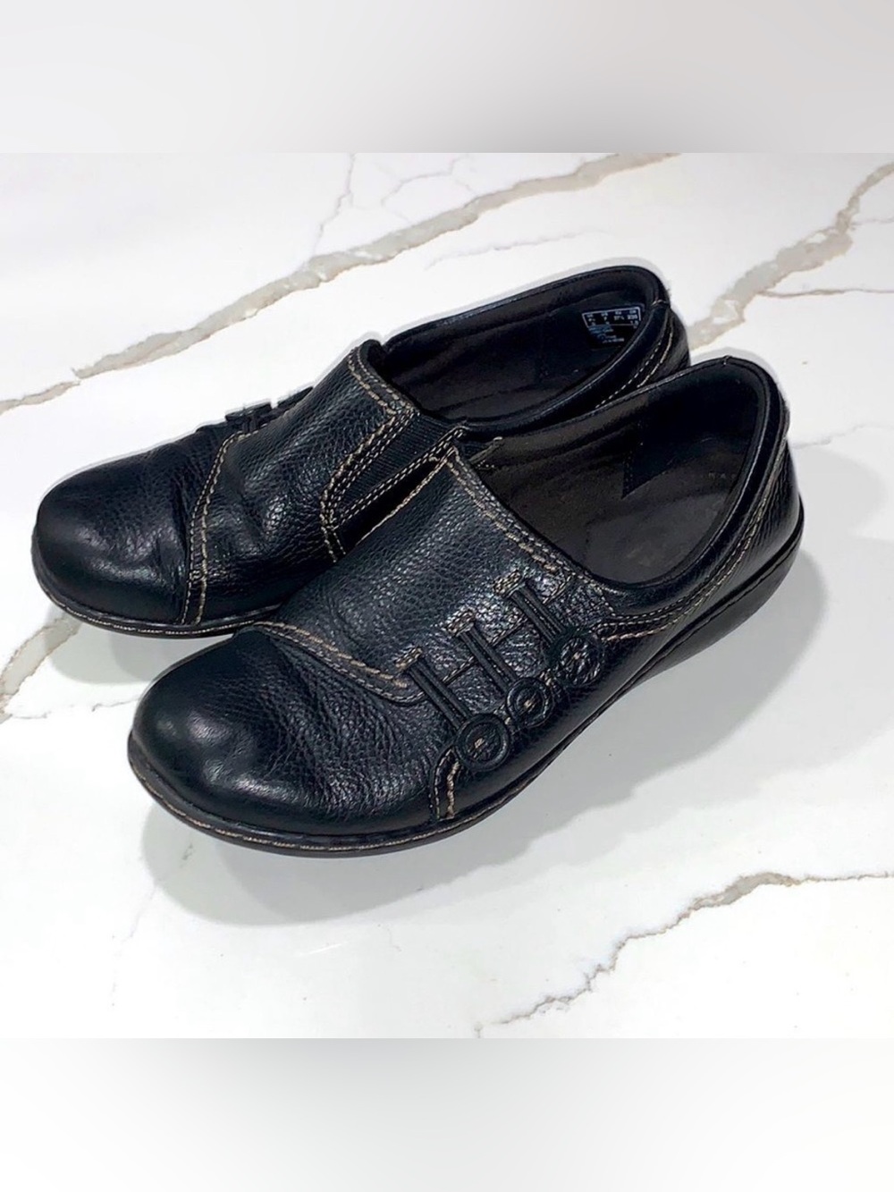 Clarks | Ultimate Comfort Collection Women’s Black Leather Slip-On Shoes Size 7M